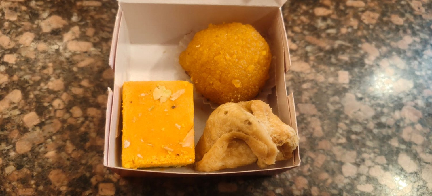 Snacks Box & Refreshment Pack