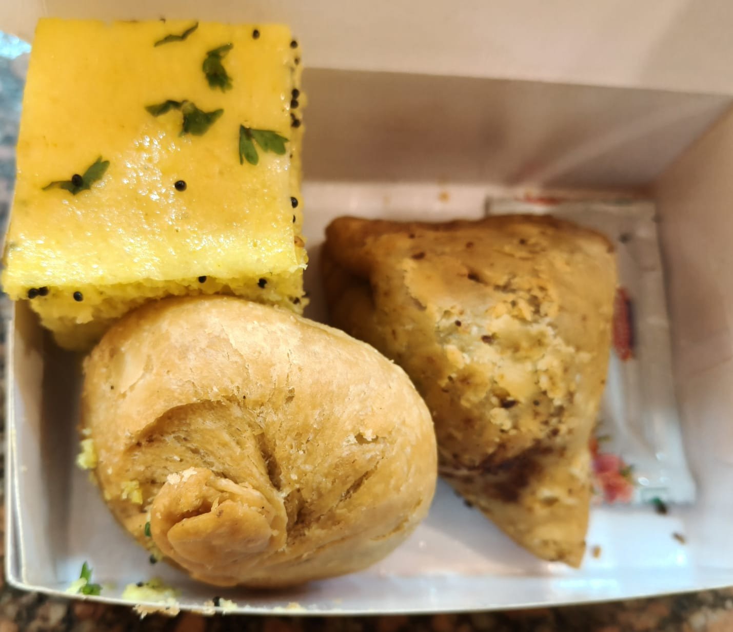 Snacks Box & Refreshment Pack