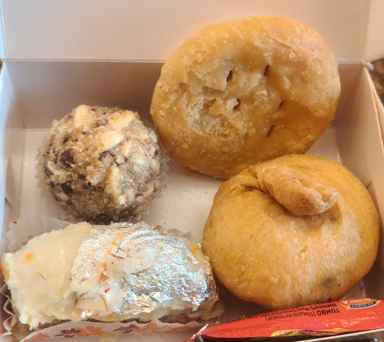 Snacks Box & Refreshment Pack