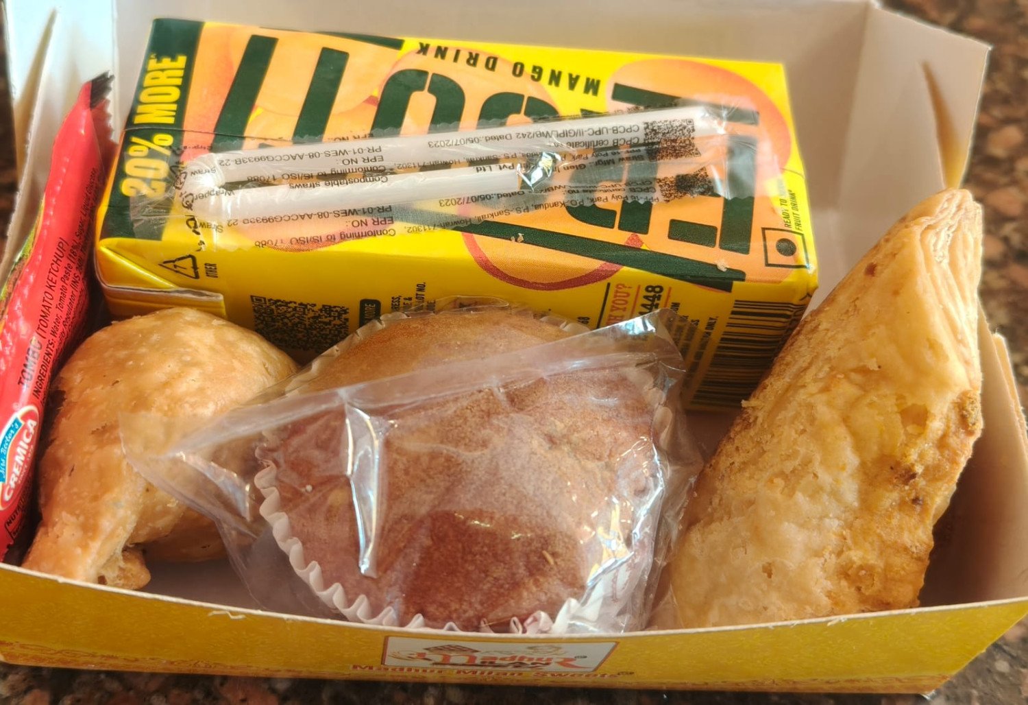 Snacks Box & Refreshment Pack